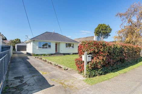 Photo of property in 16 Moonshine Road, Trentham, Upper Hutt, 5018