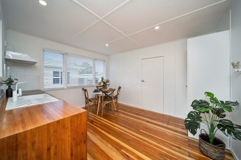 Photo of property in 5 Surrey Street, Stratford, 4332