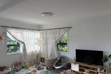 Photo of property in 3 Anzia Way, Johnsonville, Wellington, 6037