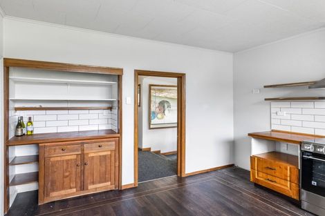 Photo of property in 62 Romilly Street, Westport, 7825
