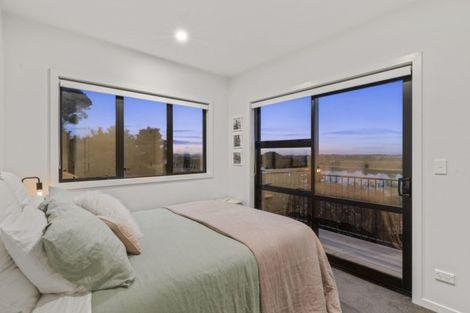 Photo of property in 31 James Paige Lane, Riverhead, 0793