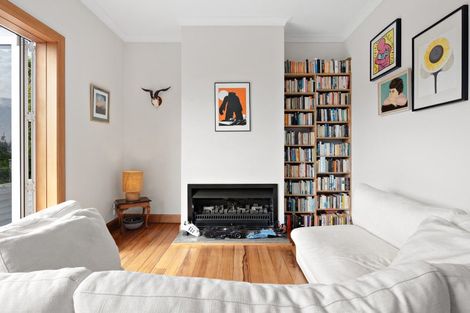 Photo of property in 51 Thompson Street, Mount Cook, Wellington, 6011