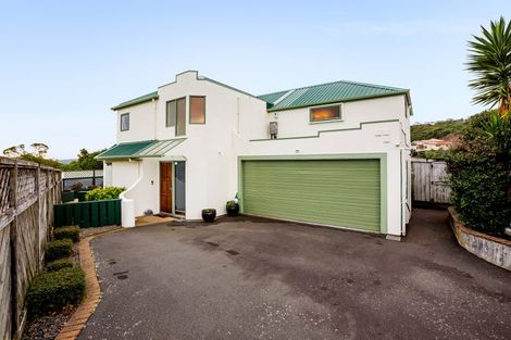 Photo of property in 10 Glengavel Grove, Papakowhai, Porirua, 5024