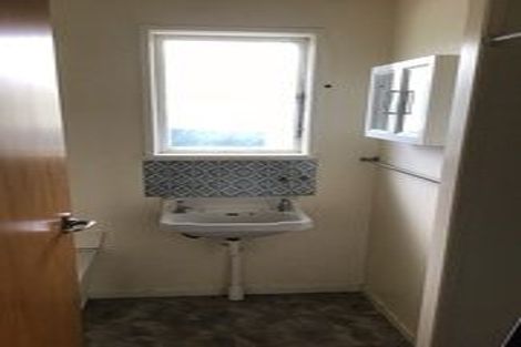 Photo of property in 2 Cobham Crescent, Waipukurau, 4200