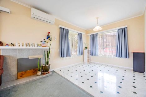 Photo of property in 2/1 Meadowvale Avenue, Forrest Hill, Auckland, 0620
