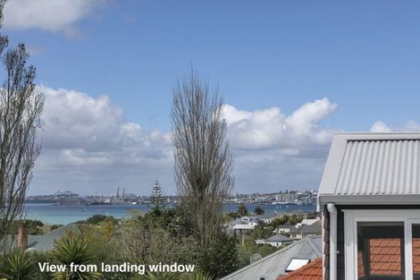 Photo of property in 4/39 Church Street, Northcote Point, Auckland, 0627