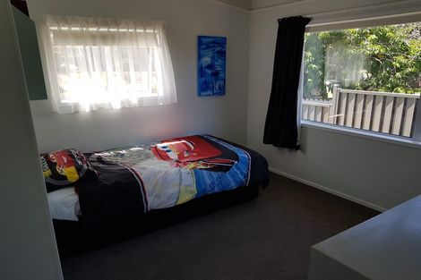 Photo of property in 2 Taihiki Road, Clarks Beach, 2122
