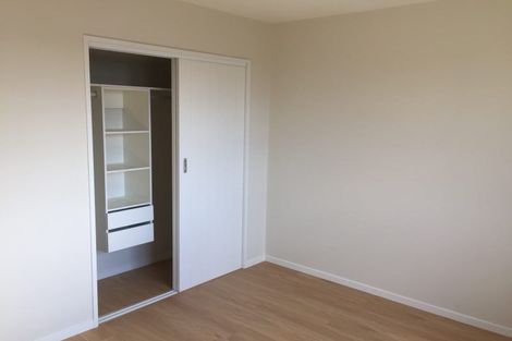 Photo of property in 5a Murray Road, Te Atatu Peninsula, Auckland, 0610