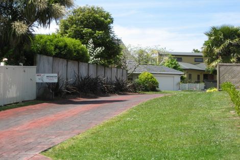 Photo of property in 17 Sunny Crescent, Huapai, Kumeu, 0810