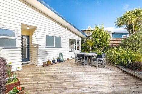 Photo of property in 5 Cranwell Street, Churton Park, Wellington, 6037