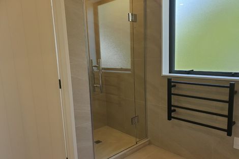 Photo of property in 142a Glamorgan Drive, Torbay, Auckland, 0630