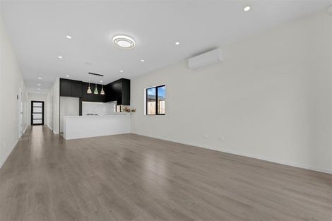 Photo of property in 14 Waimarie Drive, Karaka, 2578