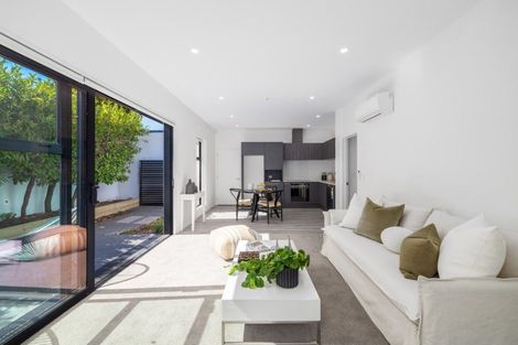 Photo of property in 121a Glandovey Road, Strowan, Christchurch, 8052