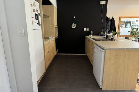 Photo of property in St Peters Apartments, 2e/192 Willis Street, Te Aro, Wellington, 6011