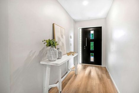 Photo of property in 38 Meyer Crescent, Halswell, Christchurch, 8025