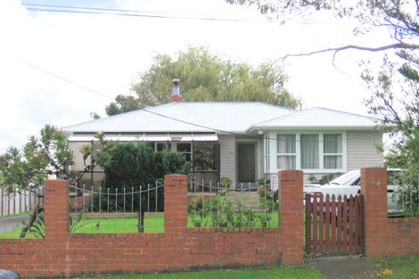 Photo of property in 34 Kereru Street, Henderson, Auckland, 0612