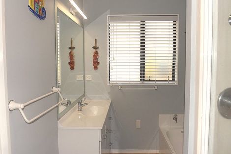 Photo of property in 1 Lochiel Place, Te Kamo, Whangarei, 0112