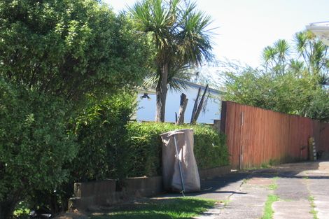 Photo of property in 13 Martin Place, Kelston, Auckland, 0602
