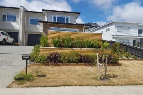 Photo of property in 7a Madeira Close, Whitby, Porirua, 5024