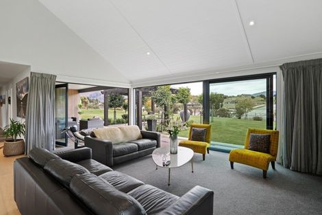 Photo of property in 4 Hidden Hills Drive, Wanaka, 9305