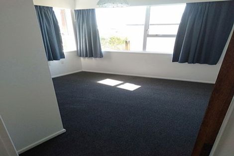 Photo of property in 5 Evelyn Place, Welbourn, New Plymouth, 4310