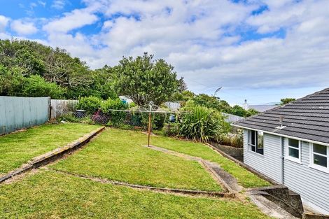 Photo of property in 63 Salford Street, Newlands, Wellington, 6037