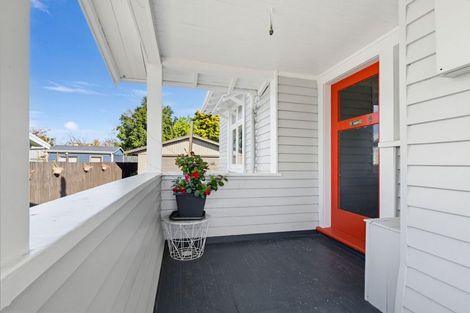Photo of property in 12 Lyndhurst Street, Takaro, Palmerston North, 4412