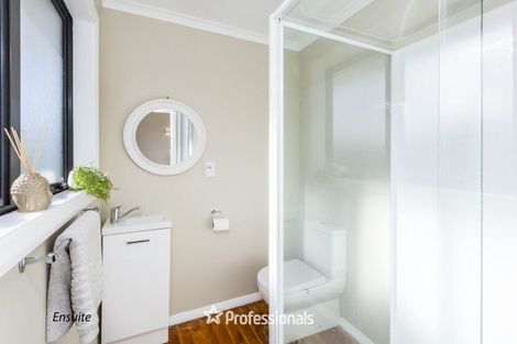 Photo of property in 63 Kashmir Avenue, Clouston Park, Upper Hutt, 5018