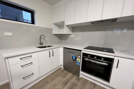 Photo of property in 43b/1 Waimumu Road, Massey, Auckland, 0614