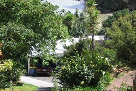 Photo of property in 2/32 Oruamo Place, Beach Haven, Auckland, 0626