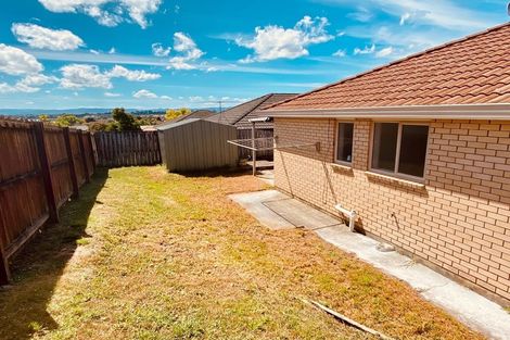 Photo of property in 8 Piriti Place, Weymouth, Auckland, 2103