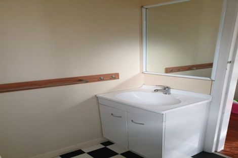 Photo of property in 44 Standen Street, Karori, Wellington, 6012