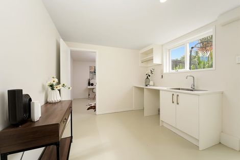 Photo of property in 41 Spence Road, Henderson, Auckland, 0612