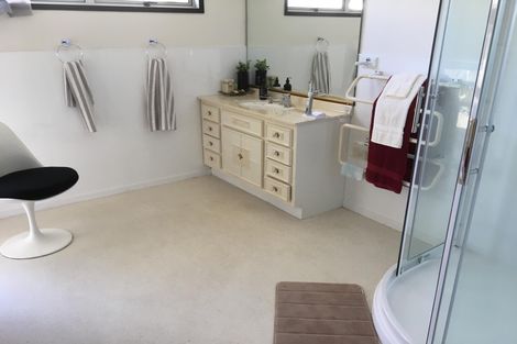 Photo of property in 2 Panorama Drive, Parahaki, Whangarei, 0112