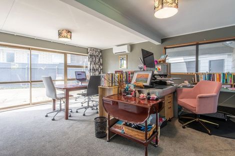 Photo of property in 8 Holdsworth Avenue, Milson, Palmerston North, 4414