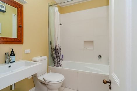 Photo of property in 44 Aro Street, Aro Valley, Wellington, 6021