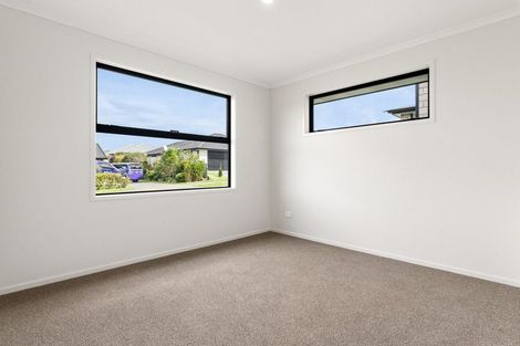 Photo of property in 21 Cowell Crescent, Pyes Pa, Tauranga, 3112