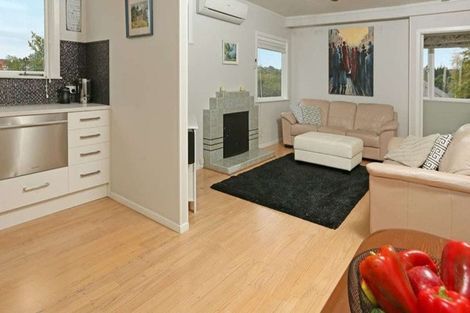 Photo of property in 42 Brains Road, Kelston, Auckland, 0602