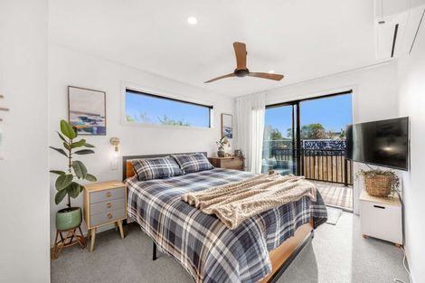 Photo of property in 5 Beach Crescent, Waikuku Beach, 7473