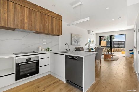 Photo of property in 6/24 Carnoustie Drive, Wattle Downs, Auckland, 2103