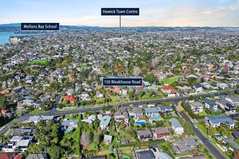 Photo of property in 150 Bleakhouse Road, Mellons Bay, Auckland, 2014