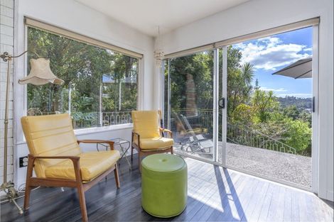 Photo of property in 15 Opou Road, Titirangi, Auckland, 0604