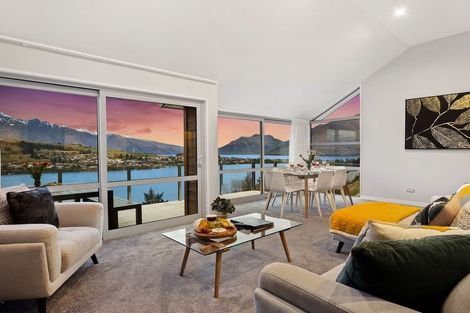 Photo of property in 1/11 Gum Lane, Queenstown, 9300