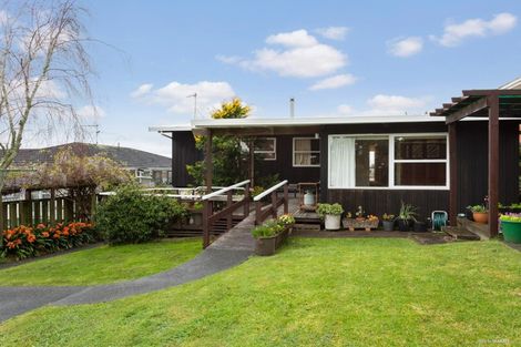 Photo of property in 18 Speedy Crescent, Hillcrest, Auckland, 0627