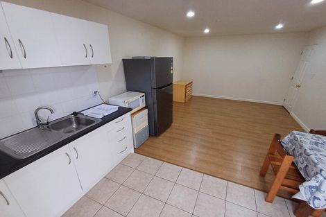 Photo of property in 12 Graham Collins Drive, Windsor Park, Auckland, 0632