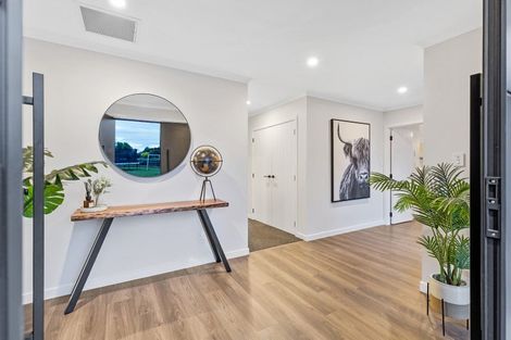 Photo of property in 77 Aranui Road, Kairanga, Palmerston North, 4475