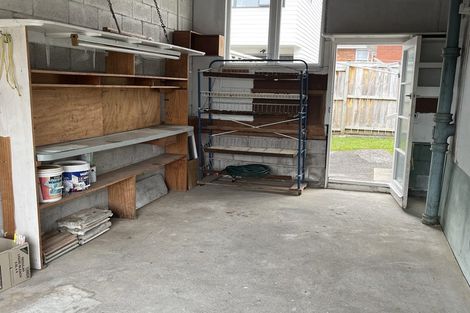 Photo of property in 1/1 The Link, Howick, Auckland, 2010