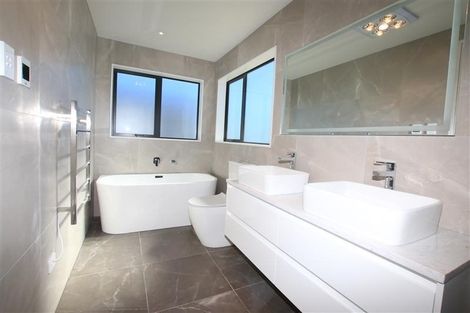 Photo of property in 22 Riroriro Road, Hobsonville, Auckland, 0616