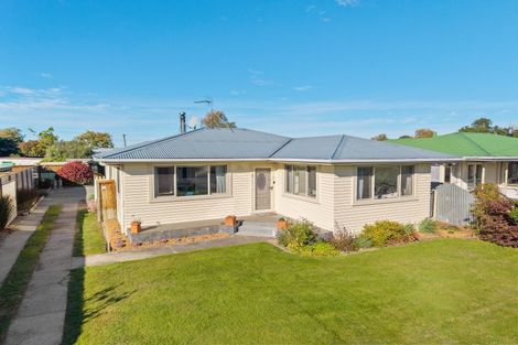 Photo of property in 3 Glenroy Crescent, Springlands, Blenheim, 7201