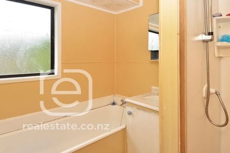 Photo of property in 6 Rako Place, Manurewa, Auckland, 2102